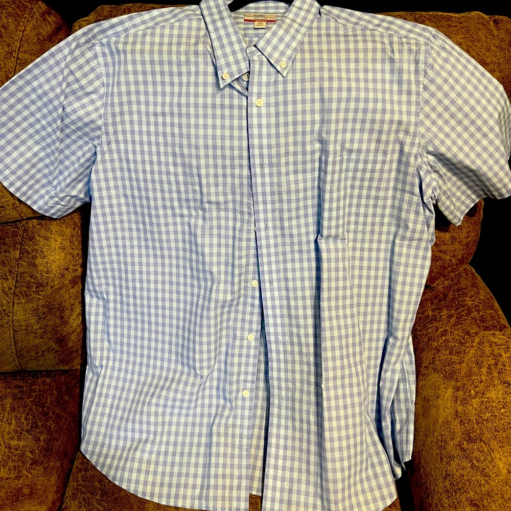 Purple/Blue XXL 18-18 1/2 SS button up shirt.